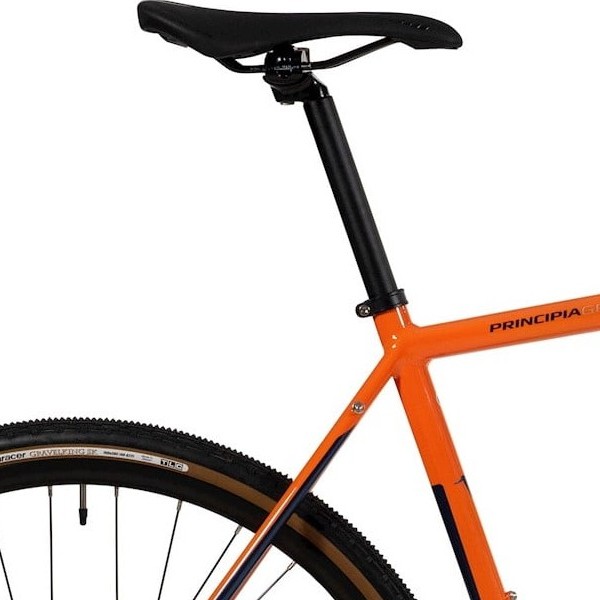 Sadel på Principia Gravel Alu GRX RX600