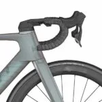 Styr Syncros Creston 2.0 Aero på Scott Foil RC 20
