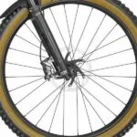 Fornav med Syncros Revelstoke 1.5 6 Bolt fælg på Scott Genius 910