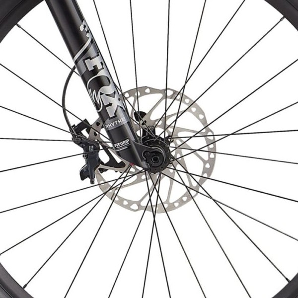 front hub på Specialized Stumpjumper Comp