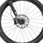 front hub på Specialized Stumpjumper EVO Expert