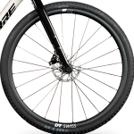 front hub på Lapierre Crosshill CF 6.0 AXS