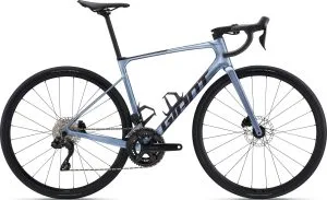 Giant Defy Advanced 1 2025 – Frost Silver