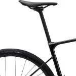 Sadel på Giant Defy Advanced 2
