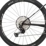 Bagnav med Shimano SLX SL-M8100 Shadow Plus bagskifter på Superior XP 979