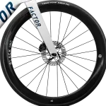 Fornav 12 x 100mm thru-axle på Factor MONZA Ultegra Di2
