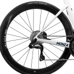 Bagnav 12 x 100mm thru-axle på Factor MONZA Ultegra Di2