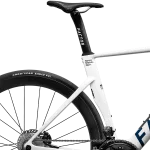 Sadel med 25mm setback sadelpind på Factor MONZA Ultegra Di2