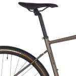 Sadel på Principia Gravel 10 Shimano Claris