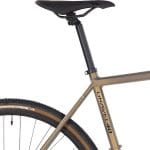Sadel på Principia Gravel 40 Alu GRX RX600