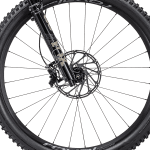 front hub på Specialized Stumpjumper EVO Expert