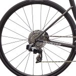 Bagnav med NEW SRAM Rival AXS E1 bagskifter på Specialized Tarmac SL8 Comp