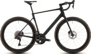 Cube Attain C:62 SLT 2026 – Carbon´n´Coalchrome