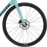 front hub på Bianchi Specialissima COMP Ultegra Di2 24sp