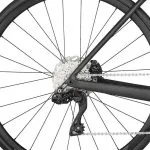 Bagnav med Shimano 105 Di2 RD-R7150 bagskifter på Scott Addict RC 40