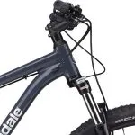 Styr med 9-speed gearskifter på Cannondale Trail 6