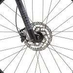 Fornav med Specialized Alloy fælg på Specialized Rockhopper Comp