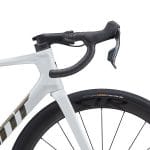 Styr på Giant Defy Advanced Pro 1