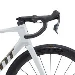 Styr Giant Contact SLR D-Fuse XS på Giant Defy Advanced Pro 1