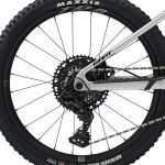 Bagnav på Giant Faith 24