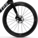Fornav 12 x 100mm thru-axle på Factor OSTRO VAM 2.0 Dura Ace Di2