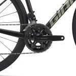 Kranksæt Shimano 105 på Giant Defy Advanced 1