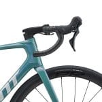 Styr på Giant Defy Advanced 2