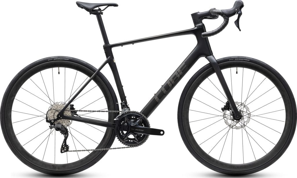 Cube Attain C:62 Race 2027 - Carbon´n´Coalchrome