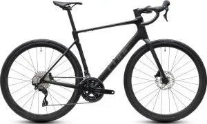 Cube Attain C:62 Race 2027 – Carbon´n´Coalchrome