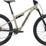 Giant Stance 2027 - Almond